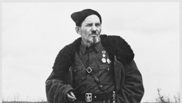 Как товарищ И. В. Сталин заботился о людях. Рассказывает Сидор Ковпак
