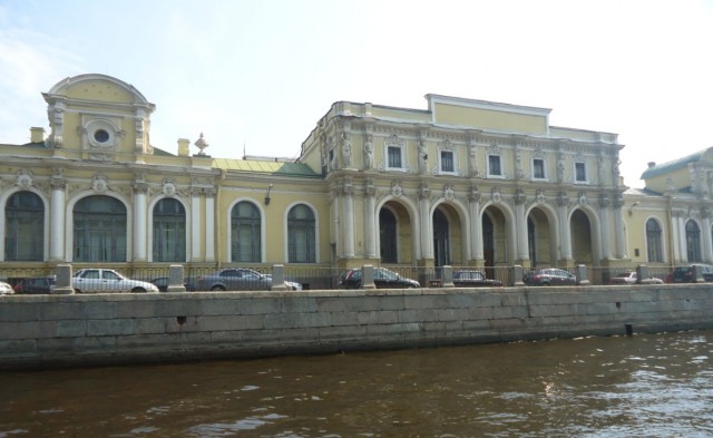 По рекам и каналам Петербурга