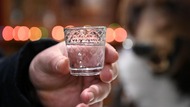 Тост в честь международного Дня блондинок