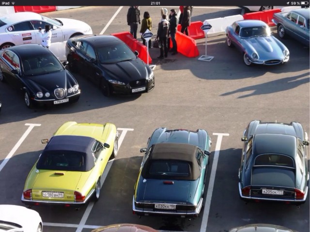 Jaguar E-Type- автомобиль, который заставил Ferrari завидовать.