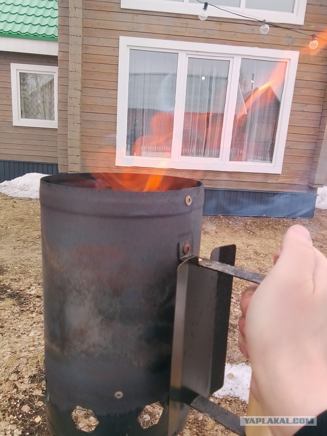 Благодатный огонь сошел. Все ок.