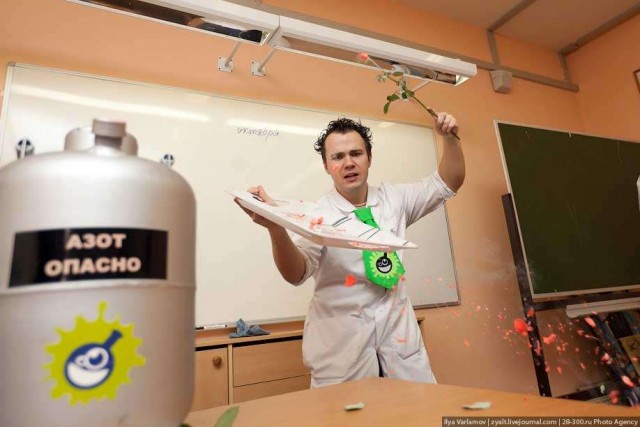 Шоу сумасшедшего профессора Николя