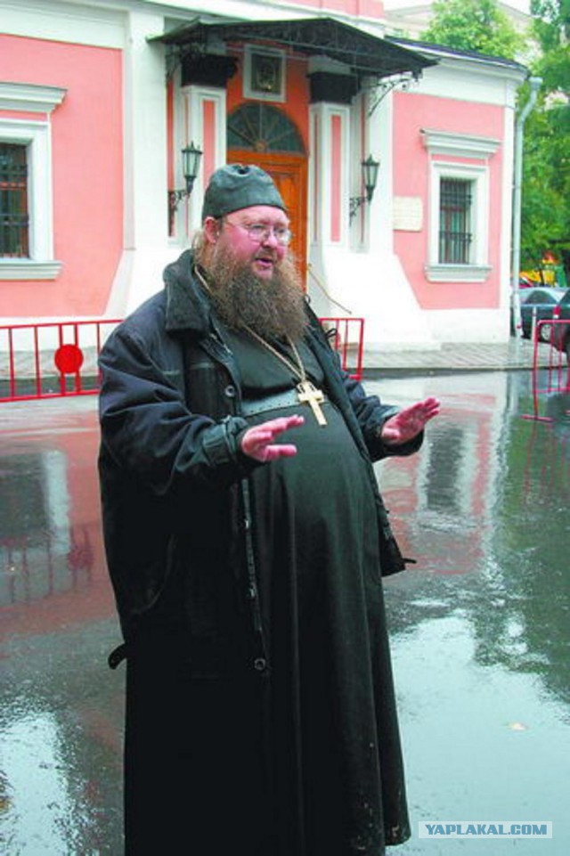 И в номинации грация года побеждает...