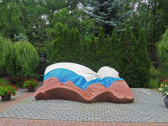 О скорбном и вечном