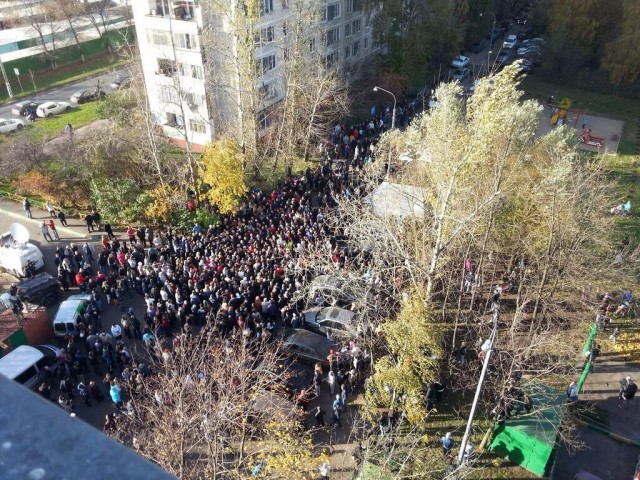 Мигранты напали на росгвардейцев