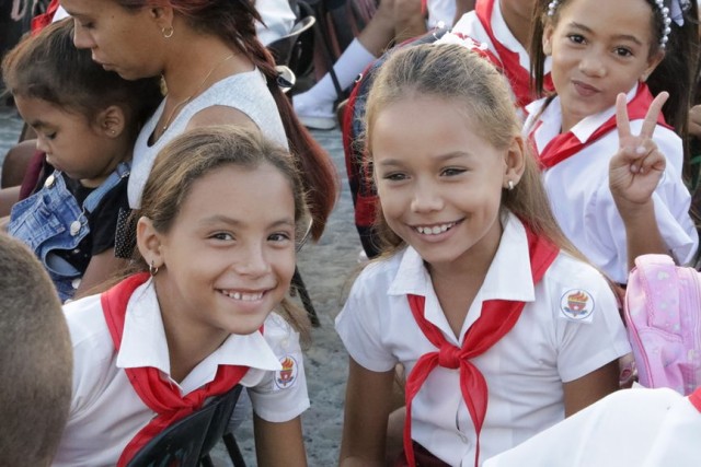 1 сентября начался новый учебный год на Кубе. Пионеры каждое утро скандируют: "Мы будем как Че!"