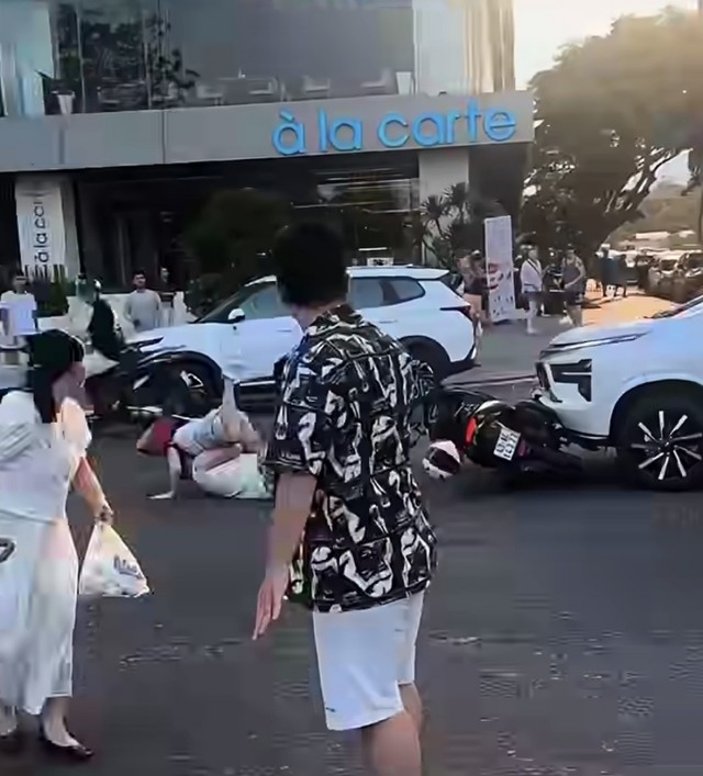 "You don't see, бл*дь, road, сука!?"
