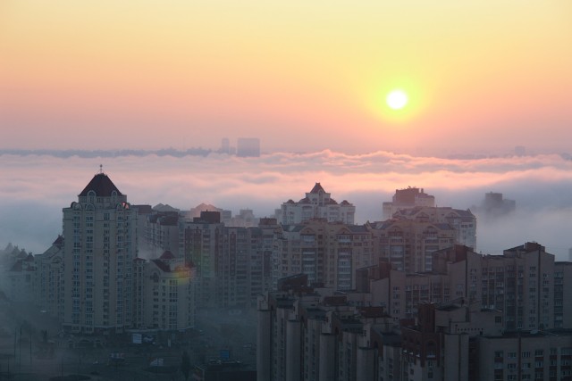 Туманный рассвет в Киеве
