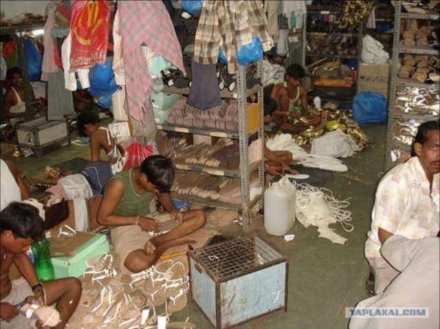 Обувное производство в Индии (25 фото)