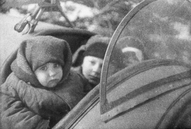 Сгореть, но спасти. В память о лётчике Мамкине