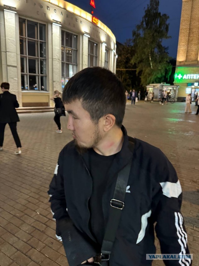 Неравнодушные русские люди отбили девочек от приезжих