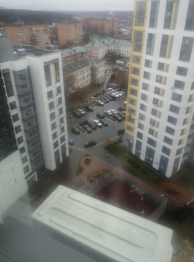 За окном