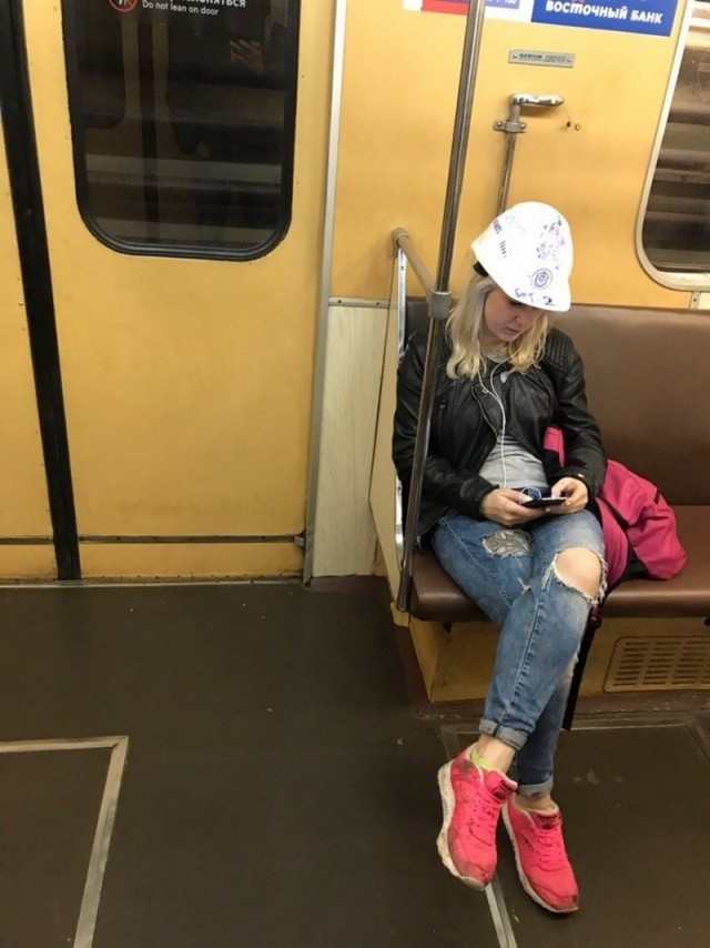 "Модники" из метро