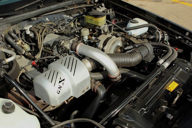 Buick GNX: аэродинамика кирпича, пятиместный салон и динамика Ferrari F40