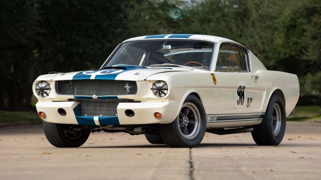 60 лет Shelby Mustang. Красивых автофото пост к юбилею