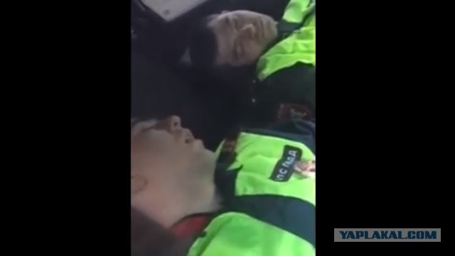 В Москве неизвестный кинул таксиста на деньги.