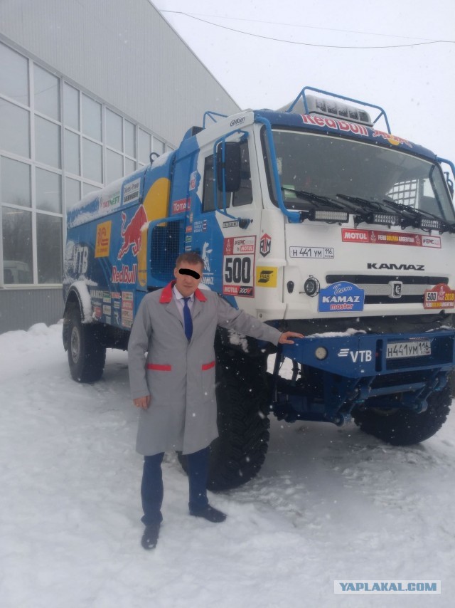 Своих не бросаем!