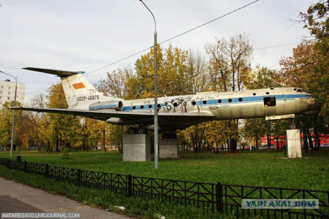 20 самых интересных авиапамятников