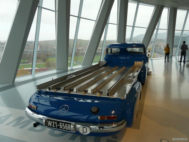 Фотоотчет. Германия. Музей Mercedes-Benz