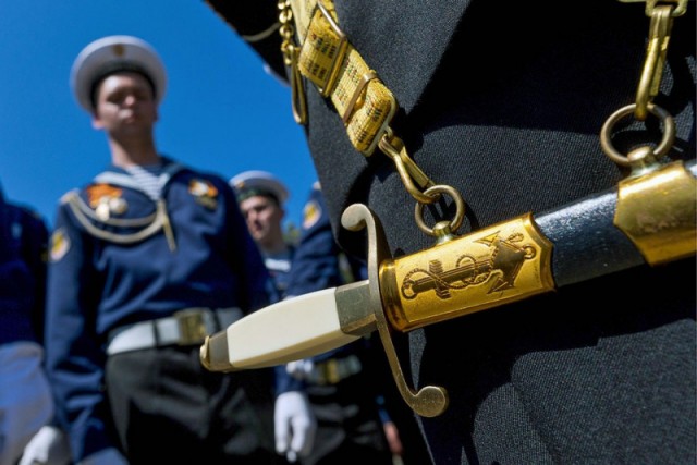 Кортик – от абордажного кинжала до символа офицерской чести