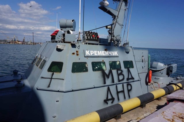 Военные ВС из РФ сообщили о начале штурма завода «Азовсталь» с танками и пехотой.