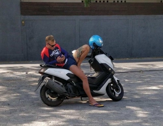 Уфф, показалось...