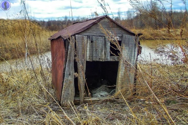Заброшенный ракетный арсенал бывшего военного аэродрома "Кулон" в Переяславке