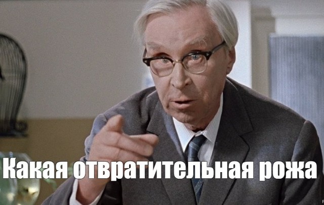 В Москве полицейский подбросил наркотики в квартиру и требовал полмиллиона у жильца.