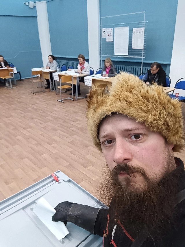 Кандидат в депутаты от "Справедливой России" Твери Евгений Никольский задержан за убийство своей жены.