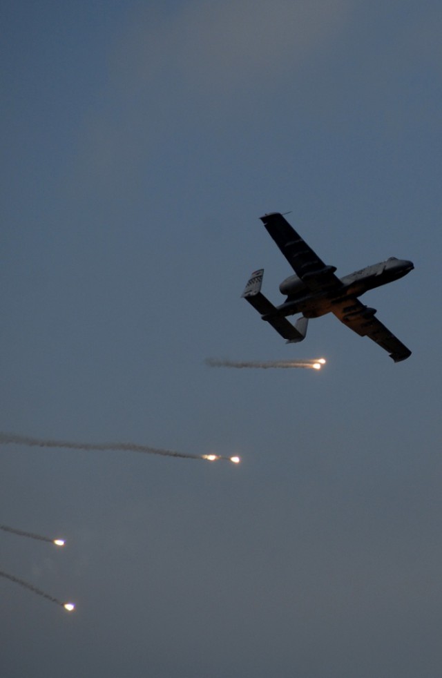 Штурмовик A-10, история создания