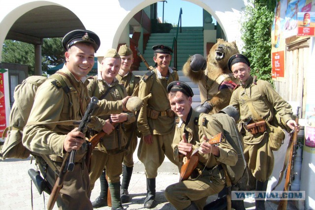 Балалайку никому не надо?