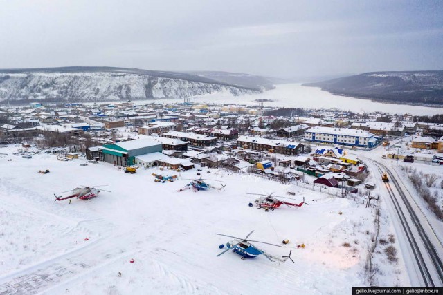 "Путь на большую землю": авиасообщение в Эвенкии