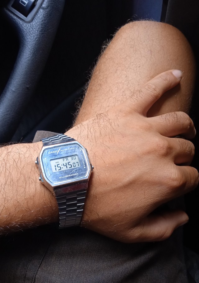 Советская "Электроника" против японских "Casio". Кто круче и точнее