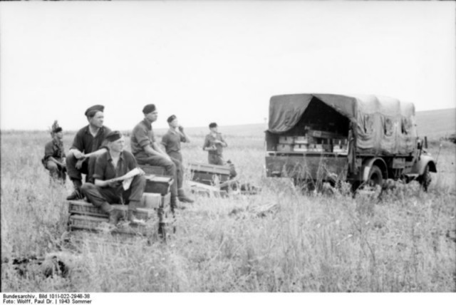 1943 год в фотографиях