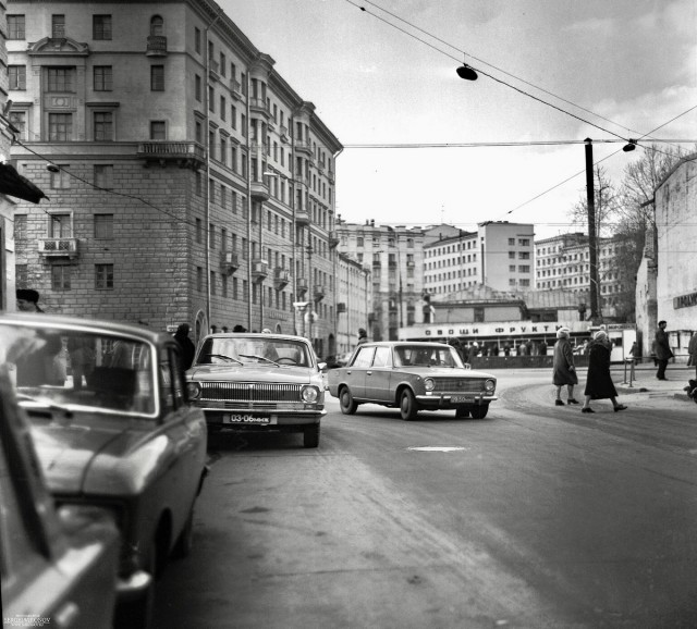 Такой мне запомнилась Москва 1980-х и такими эти места увидел сейчас