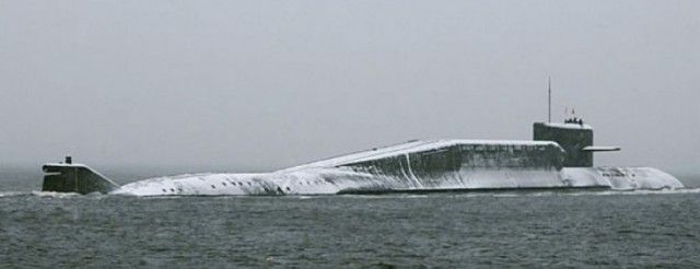 Как держат связь с подводными лодками?