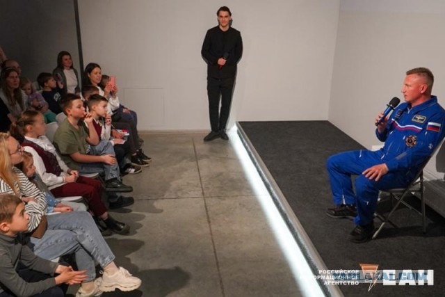 Об инопланетянах, новой космической станции и СВО рассказал екатеринбургский космонавт Сергей Прокопьев