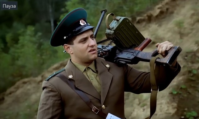 Черной комедии «Даун Хаус» - 25 лет!