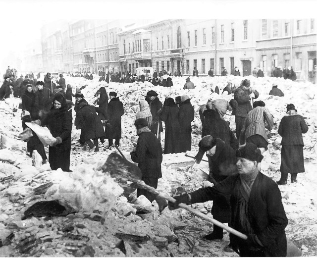 Лица Советской эпохи: Люди во время