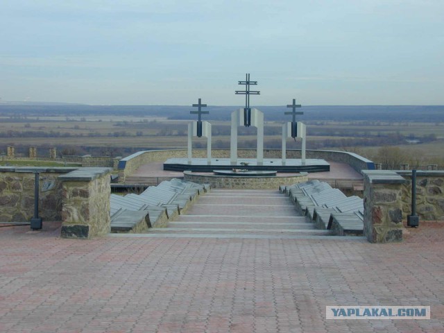 Если это правда,то почему Воронеж не город-герой?