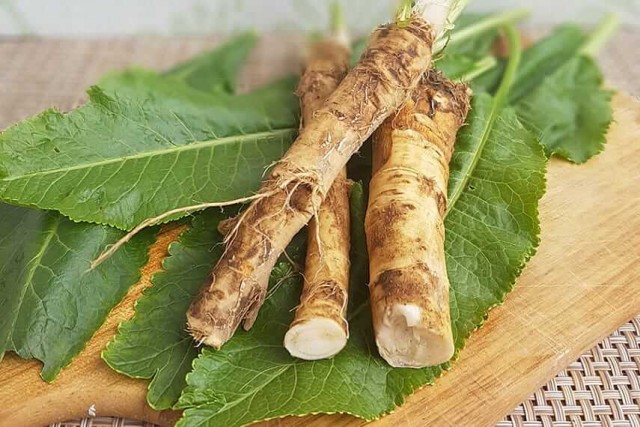 Польский суп с хреном и белыми колбасками