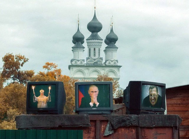 Очередной повод для гордости: Владимир Путин ловко поймал карандаш! Соловьев восхищен, сюжет для «России 1» — снят