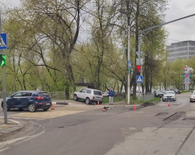 Тормозить надо в своей полосе