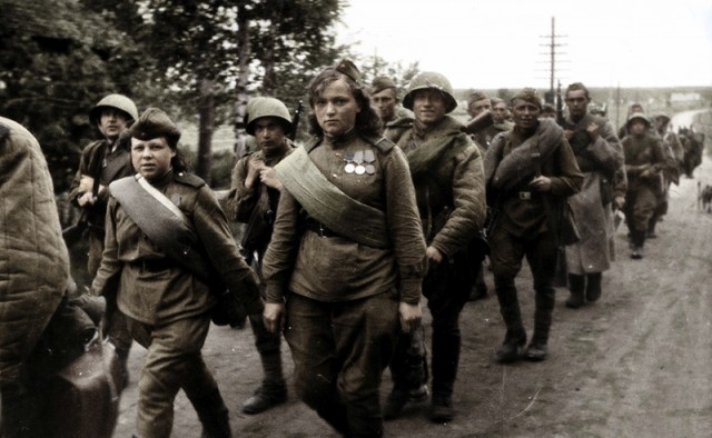 Фотографии связанных с историей Красной и Советской Армии.