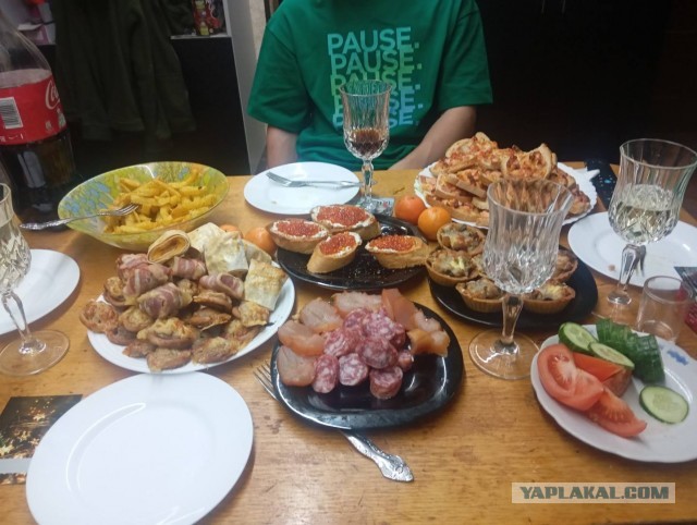 Какой стол, такой и стул!
