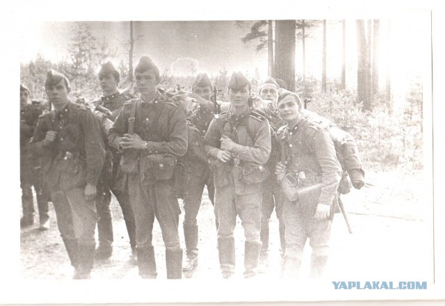 А давайте в честь праздника, выкладывать свои армейские фотки уважаемые яповцы