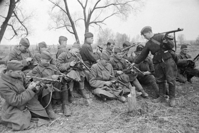 Великая Отечественная в фотографиях - 18