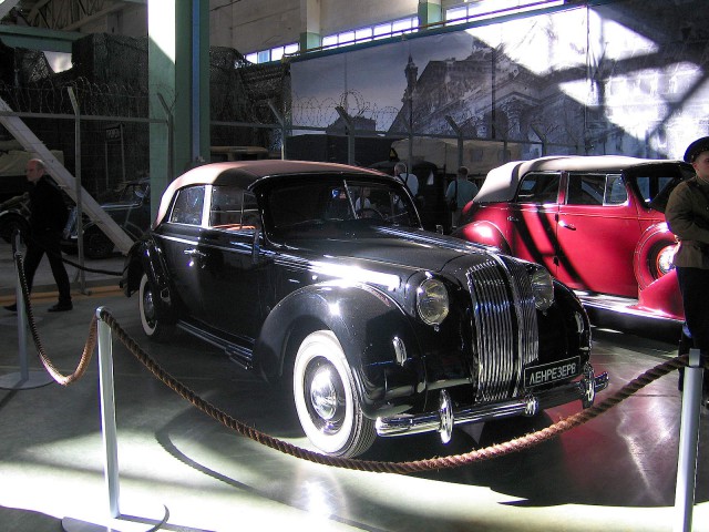 Выставка военных автомобилей. ПО "Ленрезерв", СПб.