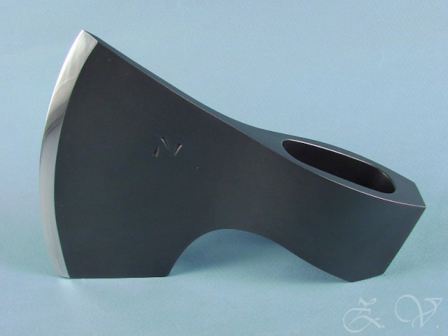 Кованый топор