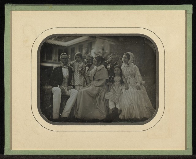 Окно в прошлое: 30 первых фотоснимков, сделанных в 1839 году Джоном Гершелем